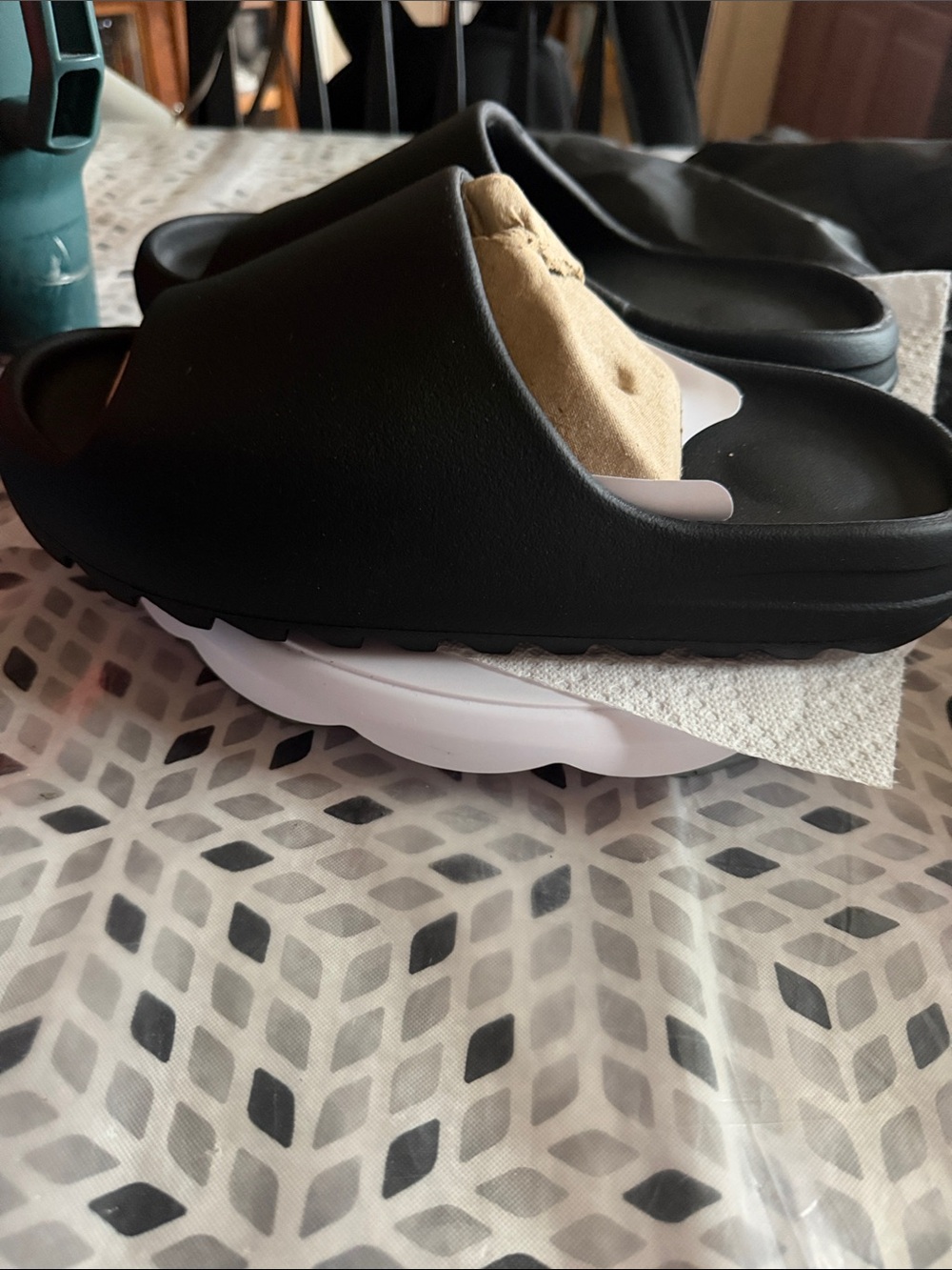 Men's Black Yeezy Slide Sandals - Classic Cushioned Comfort